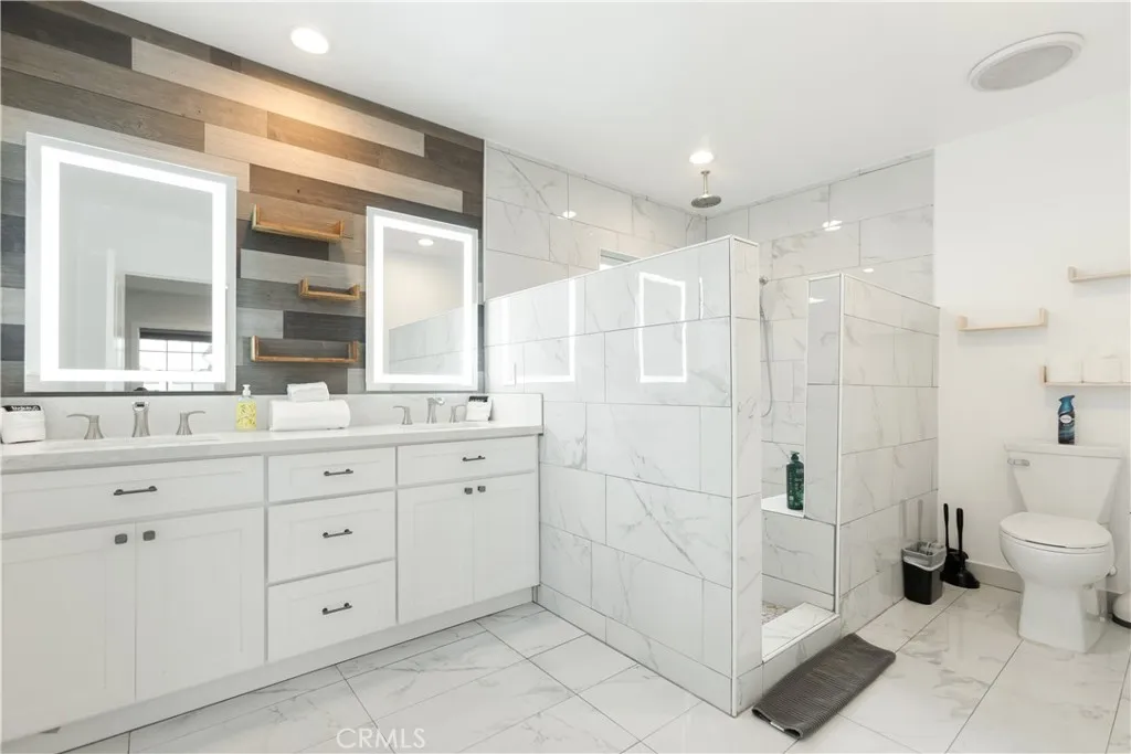 14709 Bodger Avenue, Hawthorne, California 90250 home-pic-4